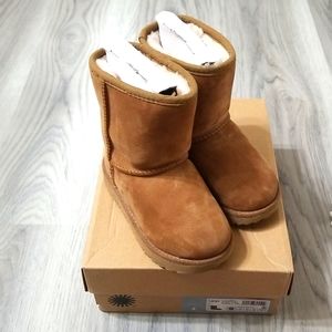 Toddler Classic Short II WP Ugg Boot